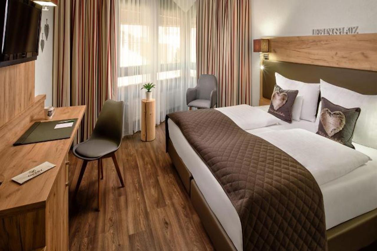 Esslingen am Neckar Neo Hotel Linde Esslingen מראה חיצוני תמונה